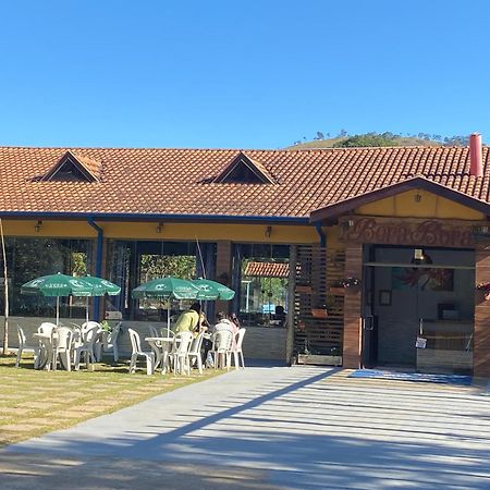 Pousada E Restaurante Bora Bora Da Serra Sao Bento do Sapucai Bagian luar foto