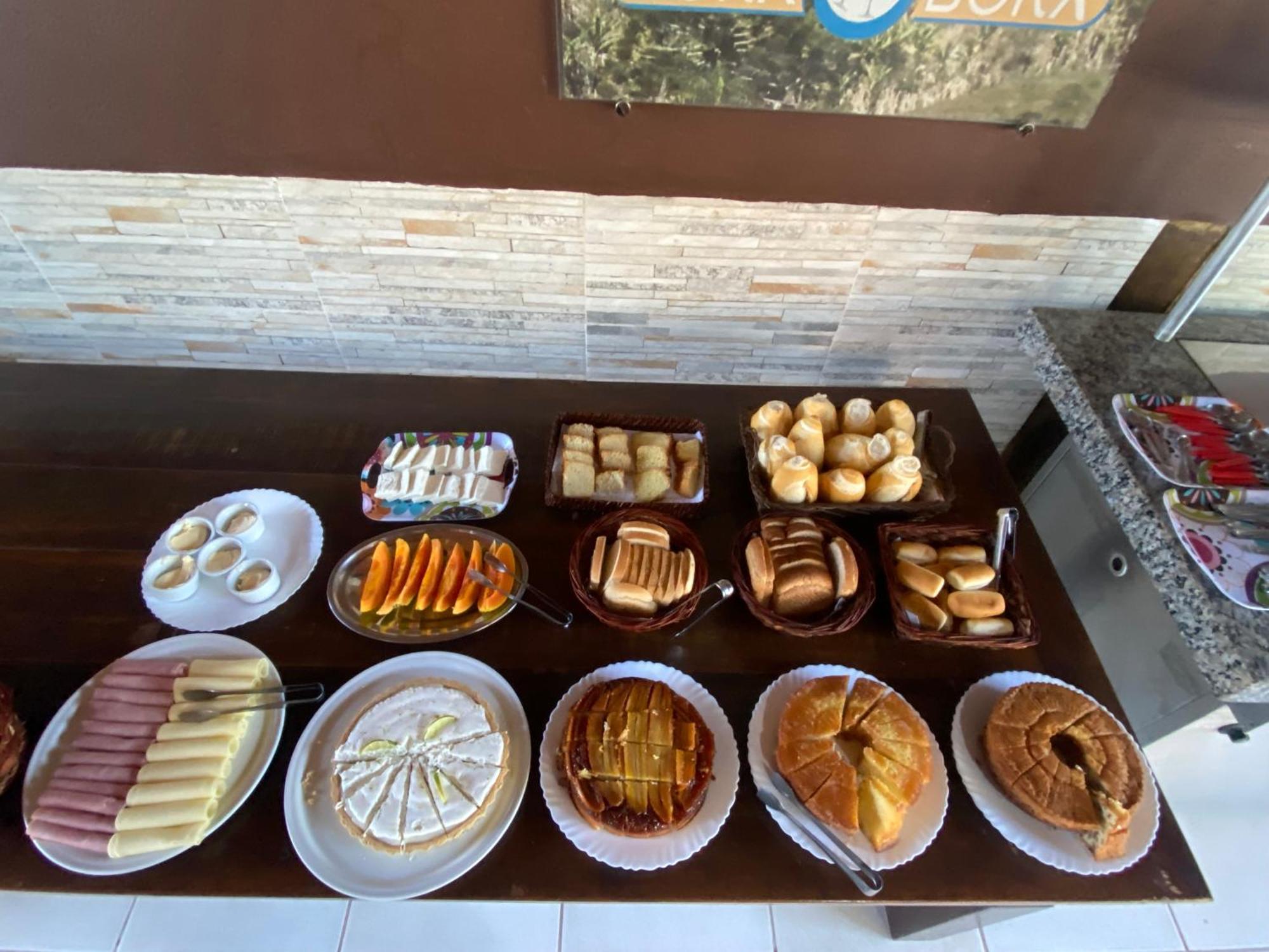 Pousada E Restaurante Bora Bora Da Serra Sao Bento do Sapucai Bagian luar foto