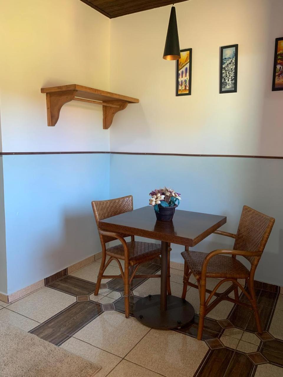 Pousada E Restaurante Bora Bora Da Serra Sao Bento do Sapucai Bagian luar foto