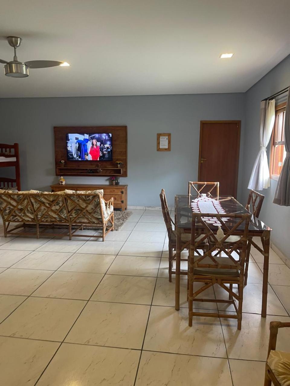 Pousada E Restaurante Bora Bora Da Serra Sao Bento do Sapucai Bagian luar foto