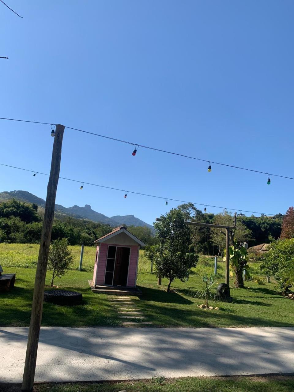 Pousada E Restaurante Bora Bora Da Serra Sao Bento do Sapucai Bagian luar foto